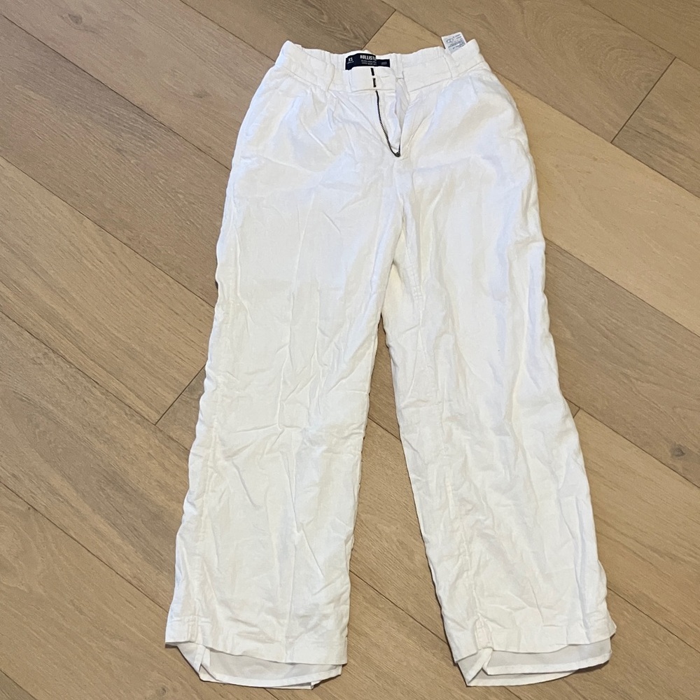 Hollister Ultra High-Rise White Wide Leg Pants - Picture 2 of 5